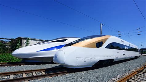 世界首次！中国自主研制两辆动车组以时速420公里交会_国内图文_看看新闻