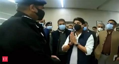 delhi airport news: Delhi airport is 'Hotel California' : Flyers ...