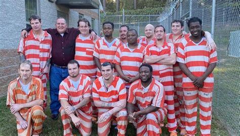‘A new start’ 17 inmates baptized at Mississippi jail | FOX 35 Orlando