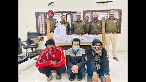 Fake currency racket busted: ₹ 2.52 lakhs worth counterfeit money ...