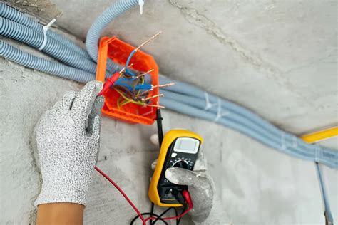 Image result for How to Test 220 Plug with Multimeter