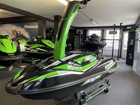 Kawasaki SXR Stand Up Jet Ski 3m 2023, Wasserski/Wakeboard-Boote ...