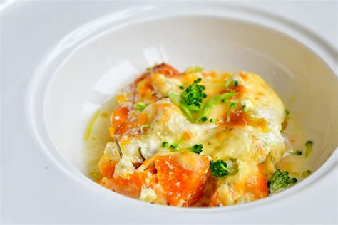 Судак запеченный с тыквой под сырной корочкой - СделаемВкусно.ру
