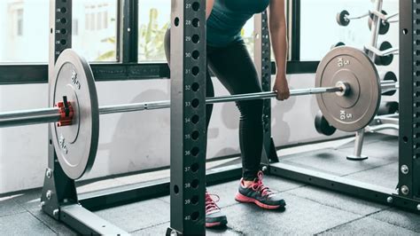 23-year-old paramedic dies when machine falls on her at gym