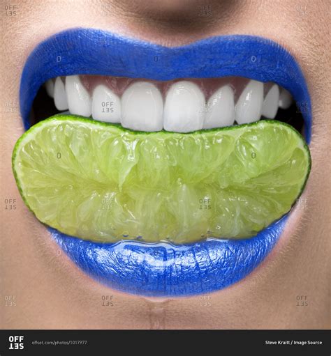 Green Lips With Lime In Mouth | Lipstutorial.org