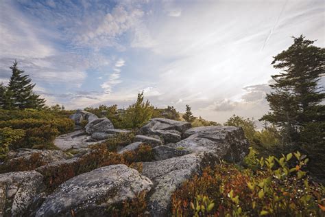 The Perfect Spots To View Fall Foliage Right Now in West Virginia ...