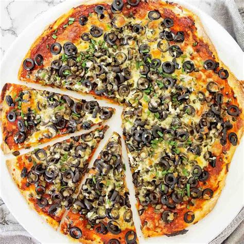 Are Black Olives Good On Pizza at James Vanhorn blog