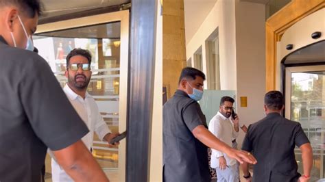 Amid War 2 Shoot, Jr NTR Loses Cool At Pap Following Him To His Hotel ...