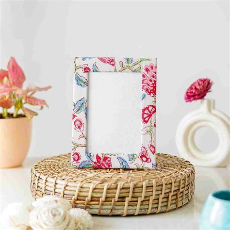 Photo Frames & Diaries