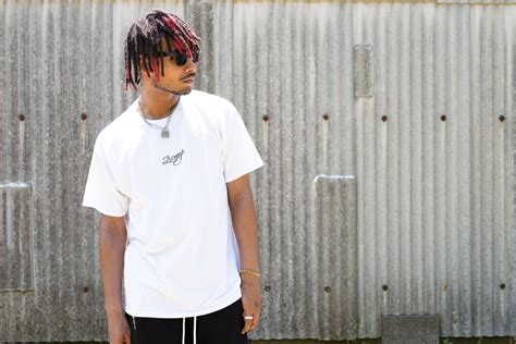 CURSIVE LOGO VERTICAL LINE TEE【WHITE/BLACK】 | ZiCRAZE