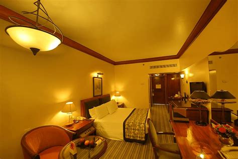 Welcomhotel By ITC Hotels, Devee Grand Bay - Venue - Maharani Peta ...