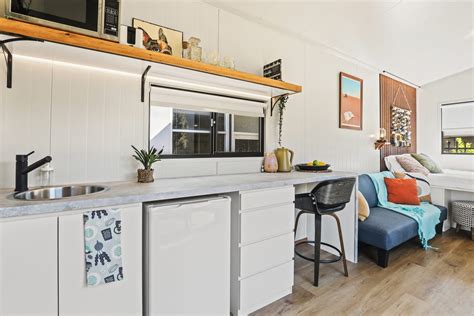 The Joey Is an Affordable and Eco-Friendly Tiny House With a Luxurious ...