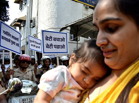Mumbai: 'Beti Bachao Beti Padhao' Bike Rally Organised By Mumbai Police ...