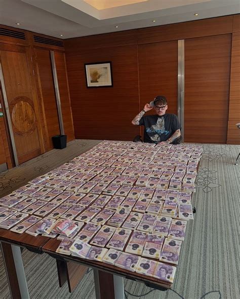 Superline Network | Yeat just recreated the iconic Floyd Mayweather ...