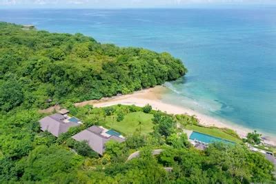 Ocean Front Three Bedroom Pool Villa - Luxury hotel in Bali