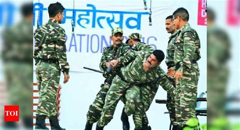 Inside Tihar, Farooqui trains inmates to put up stage productions ...