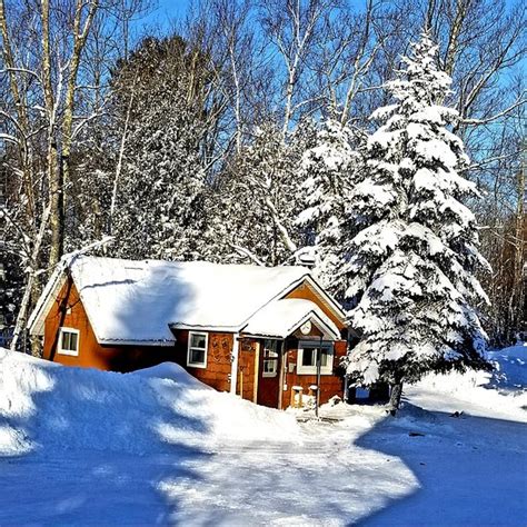 MILLER’S COTTAGES (Ontonagon, Michigan) - Cottage Reviews & Photos ...