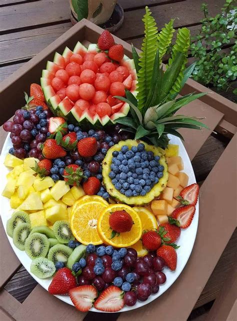 37 Fruit Charcuterie Board Ideas | Skip To My Lou | Fruit platter ...