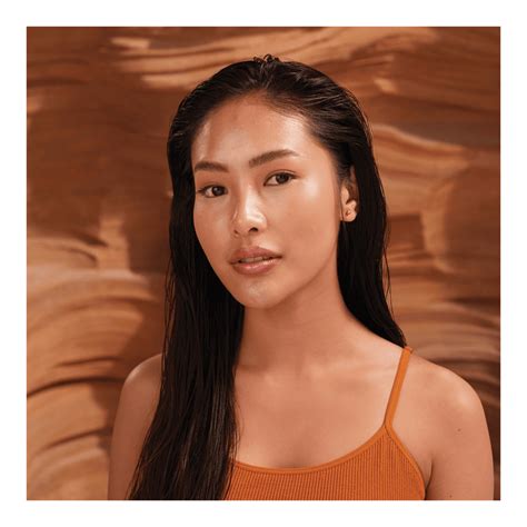 GloWish Multi Dew Skin Tint • 01 Fair