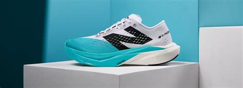 New Balance FuelCell SuperComp Pacer v2 - Green - Trainers | Pro:Direct ...