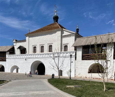 Астраханский Кремль | История и прогулка по одному из самых красивых ...