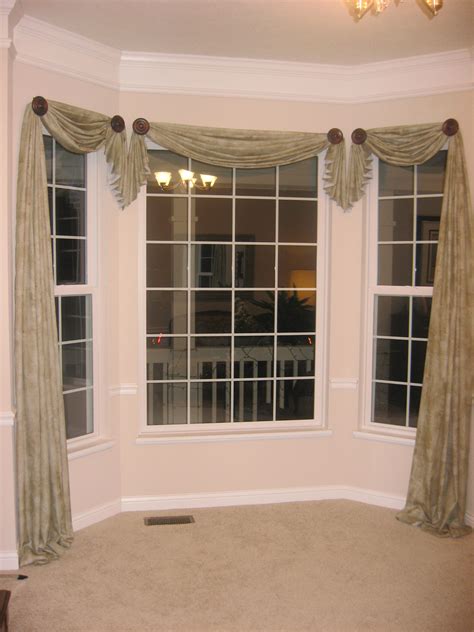 Draperydrapes.com | Window treatments living room, Bay window ...