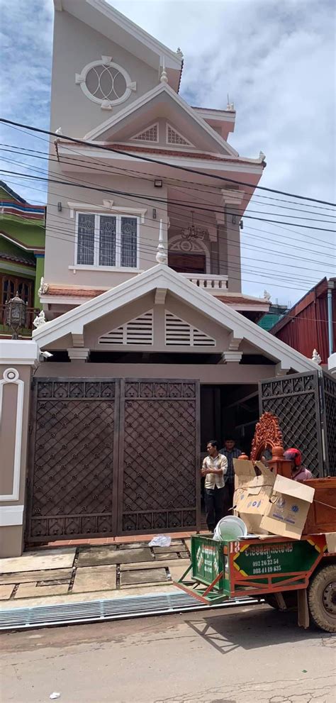 Cambodia, the seventh circle of McMansion Hell. : r/McMansionHell