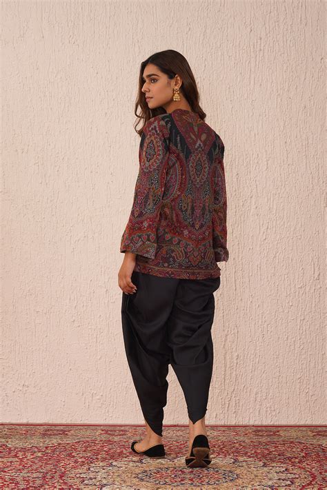 Shop Sifat Paisley Woollen Cape for Women Online – INCHING INDIA
