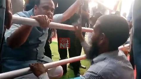 Assam: Man complains of extortion in ration card scandal in Chirang, CM ...