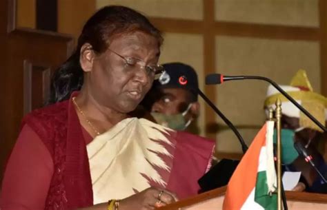 Female President of India 的图像结果