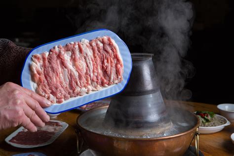 涮火锅用的羊肉片，究竟是不是真羊肉，为什么肥肉瘦肉混在一起_潮州市潮安区道记食品有限公司-道记羊肉片，道记酱料
