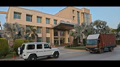 Gurugram courts resume work from PWD Rest House after fire incident ...