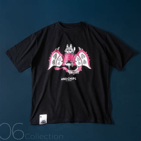 06 COLLECTION × Monster Hunter T-shirt | AND CHIPS | CAPCOM