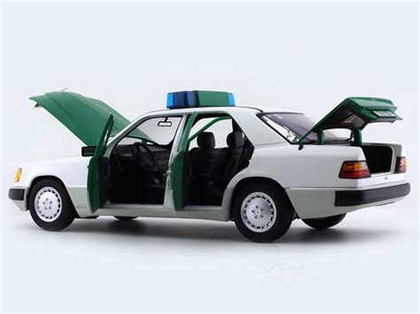 1989-93 Mercedes-Benz 230E W124 Polizei 1:18 Norev diecast scale model ...
