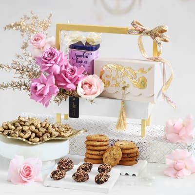 Lavender Luxe: Order New Year Flowers Online | Interflora India ...