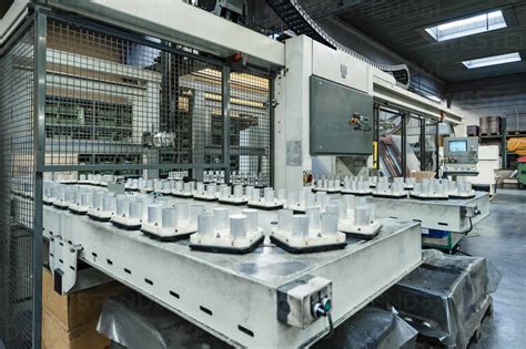 Manufacturing Conveyor Belt 的图像结果