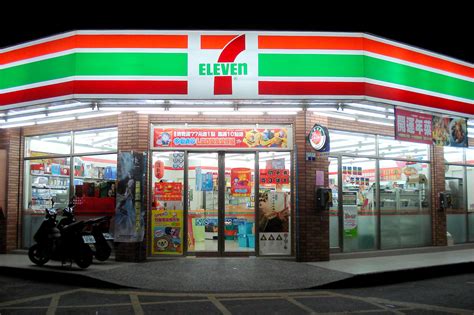 7-Eleven，便利商店 图库摄影片. 图片 包括有 商业, 食物, 便利, 十一, 泰国, 界面, 市场 - 70002117