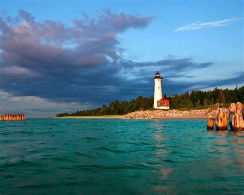 Upper Peninsula Michigan (Outdoor Paradise) | Vacation Travel Guide — mymichiganbeach.com