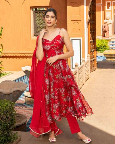 Shop Dahr Chanderi Suit Set for Women Online in India at Aachho