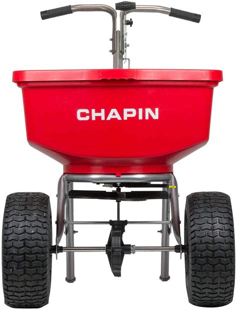 7 Best Fertilizer Spreaders Reviewed (Summer 2023)