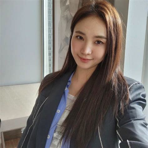 Yvonne Liu - Vice President - American Vision Partners | XING