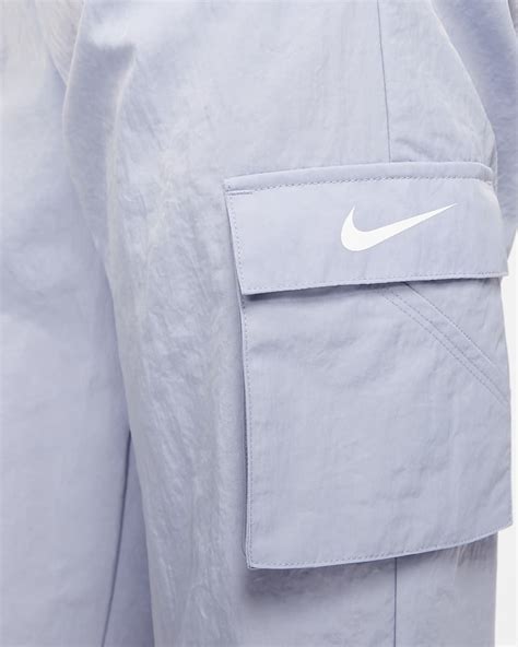 Nike Sportswear Essential Women's High-Rise Woven Cargo Trousers. Nike IN