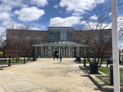 The mass vaccination center at Reggie Lewis is an accessibility success ...