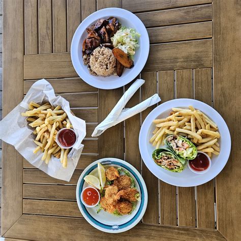 Schooners Bar & Grill - American - Menu, Photos, Reviews | Cayman Good ...