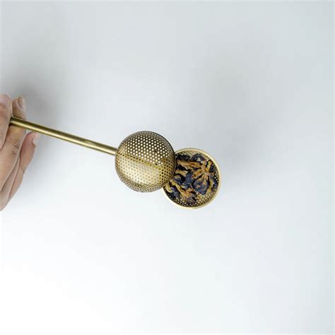 Modern Golden Slide Strainer – Gardens Of India