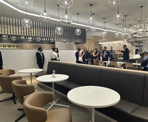 Lufthansa lounge at Newark delights with seat choice, Allegris touches ...