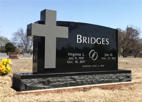 Companion Uprights — Southwest Monument