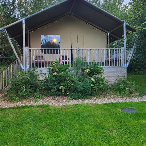 RIVERWOOD FARM GLAMPING (Talaton) - Lodging Reviews, Photos, Rate ...
