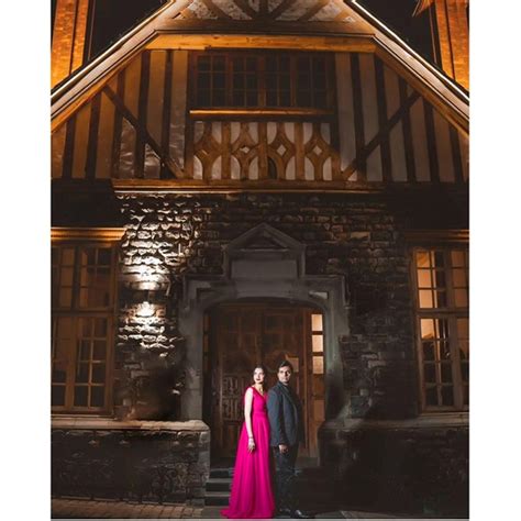 Best Pre-Wedding Shoot In Rumi Darwaza Lucknow