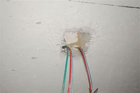 电线不套管在墙里能用几年 - 家核优居